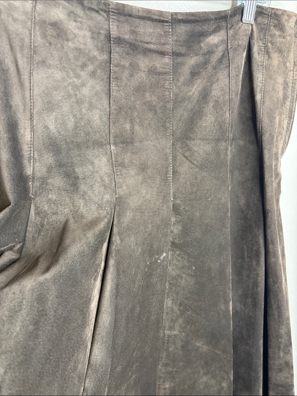 Danier Genuine Suede Pleated A-Line Midi Skirt - Deep Chocolate Brown Size 12 - Picture 13 of 16